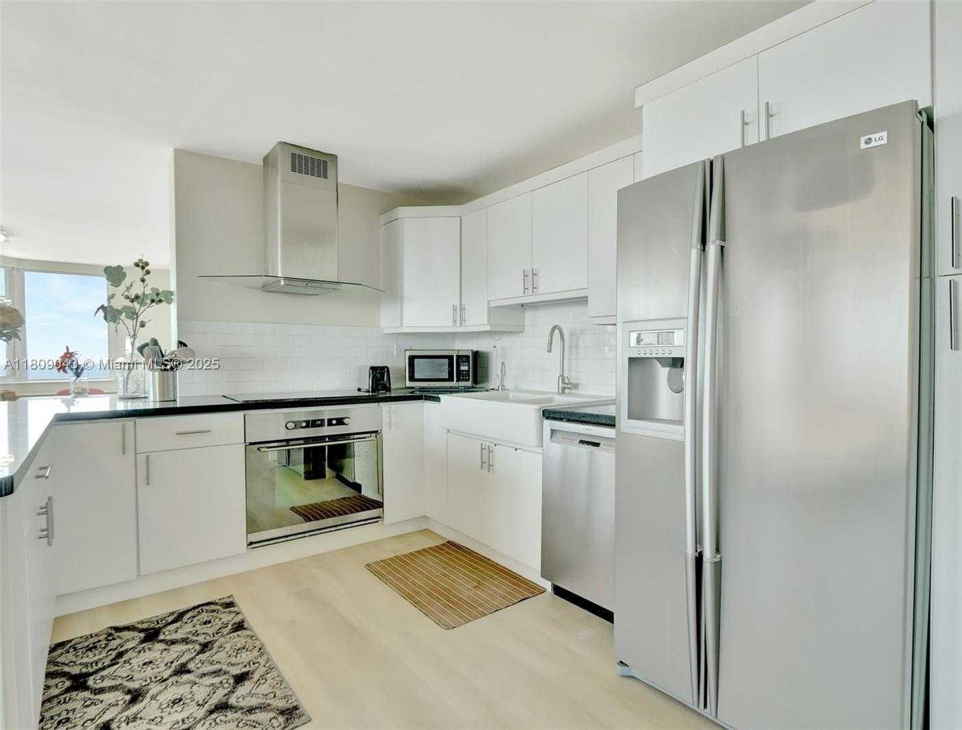 Small Image of 7135 COLLINS AVE #1105, Miami Beach Number 20