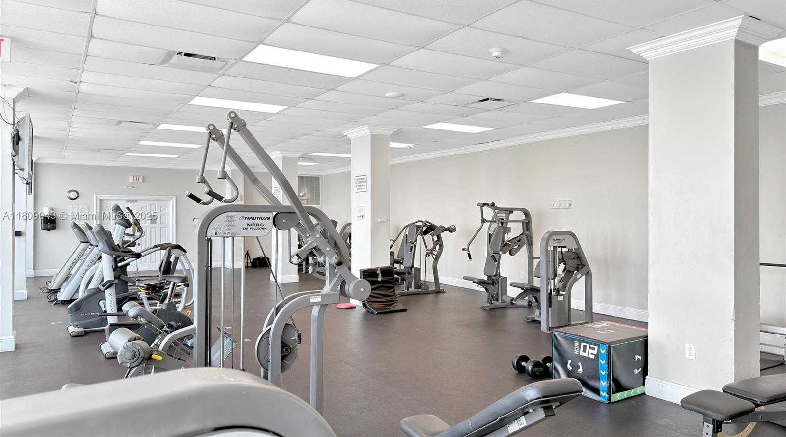 Small Image of 7135 COLLINS AVE #1105, Miami Beach Number 33