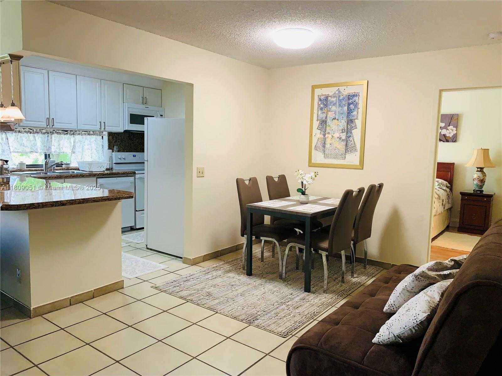 Small Image of 17021 NORTH BAY RD #318, Sunny Isles Beach Number 5