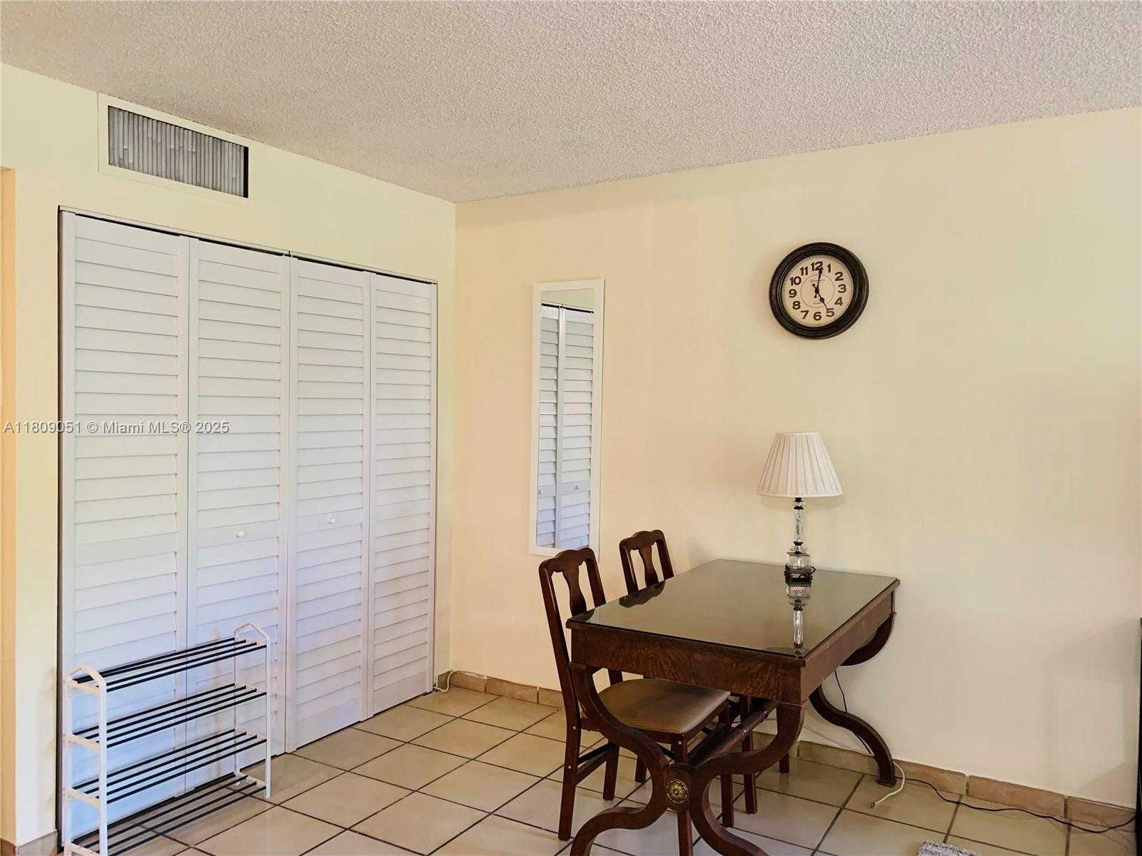 Small Image of 17021 NORTH BAY RD #318, Sunny Isles Beach Number 6