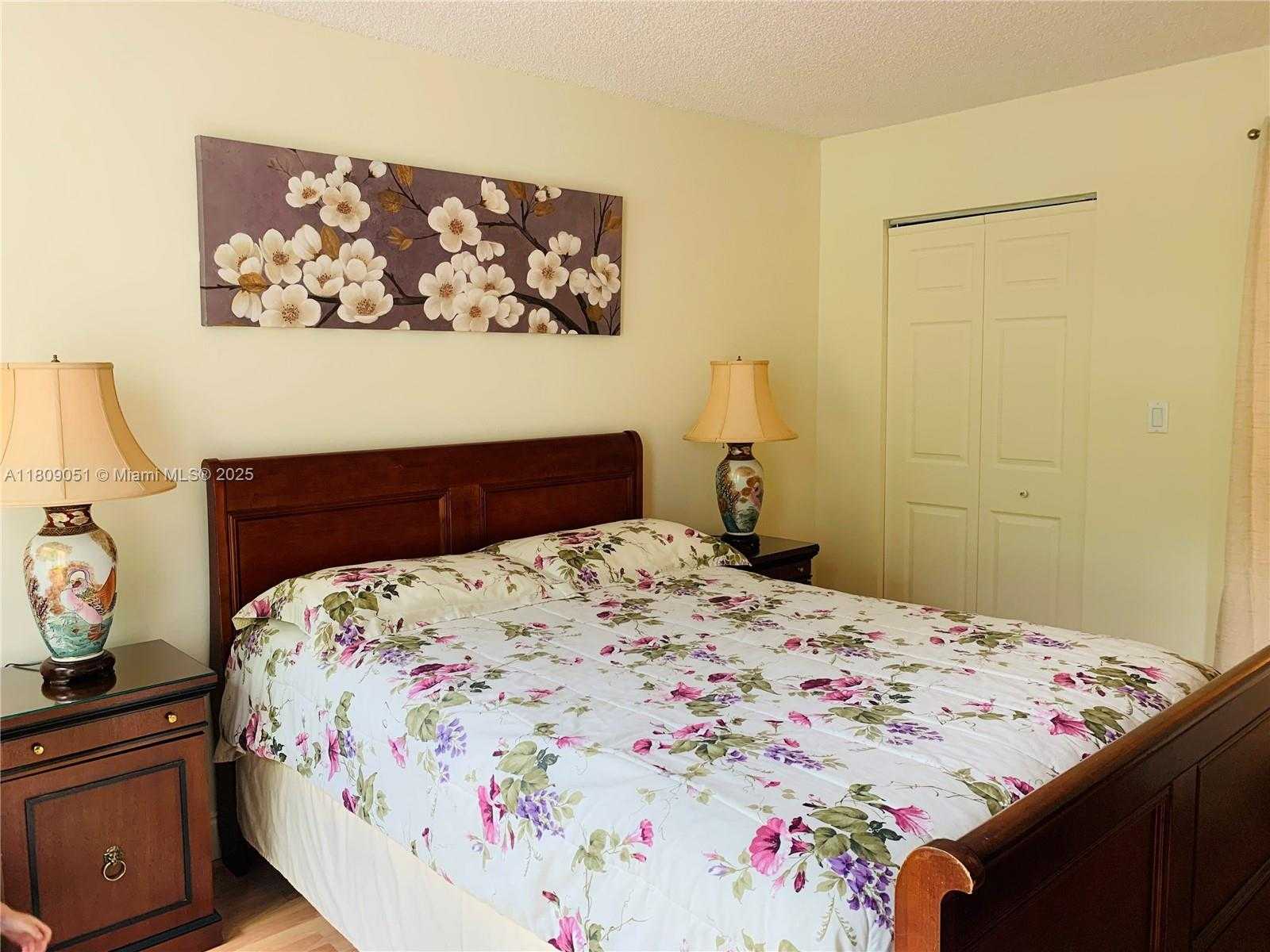 Small Image of 17021 NORTH BAY RD #318, Sunny Isles Beach Number 9