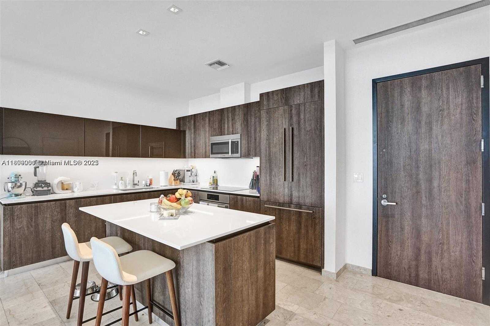 Small Image of 68 SOUTH EAST 6TH ST #4010, Miami Number 10
