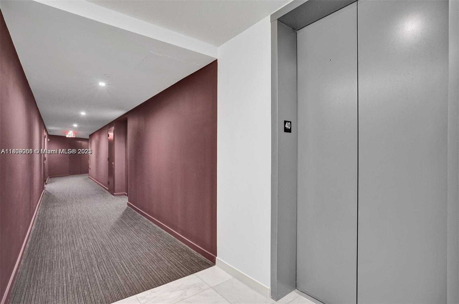 Small Image of 68 SOUTH EAST 6TH ST #4010, Miami Number 21
