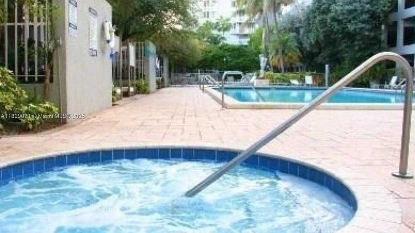 Small Image of 800 NORTH MIAMI AVE #E-1001, Miami Number 21