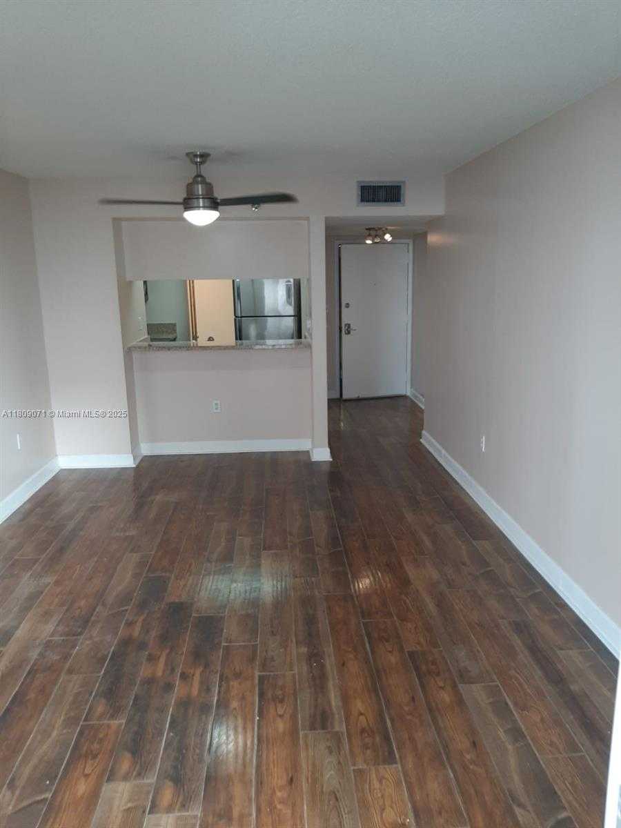 Small Image of 800 NORTH MIAMI AVE #E-1001, Miami Number 5