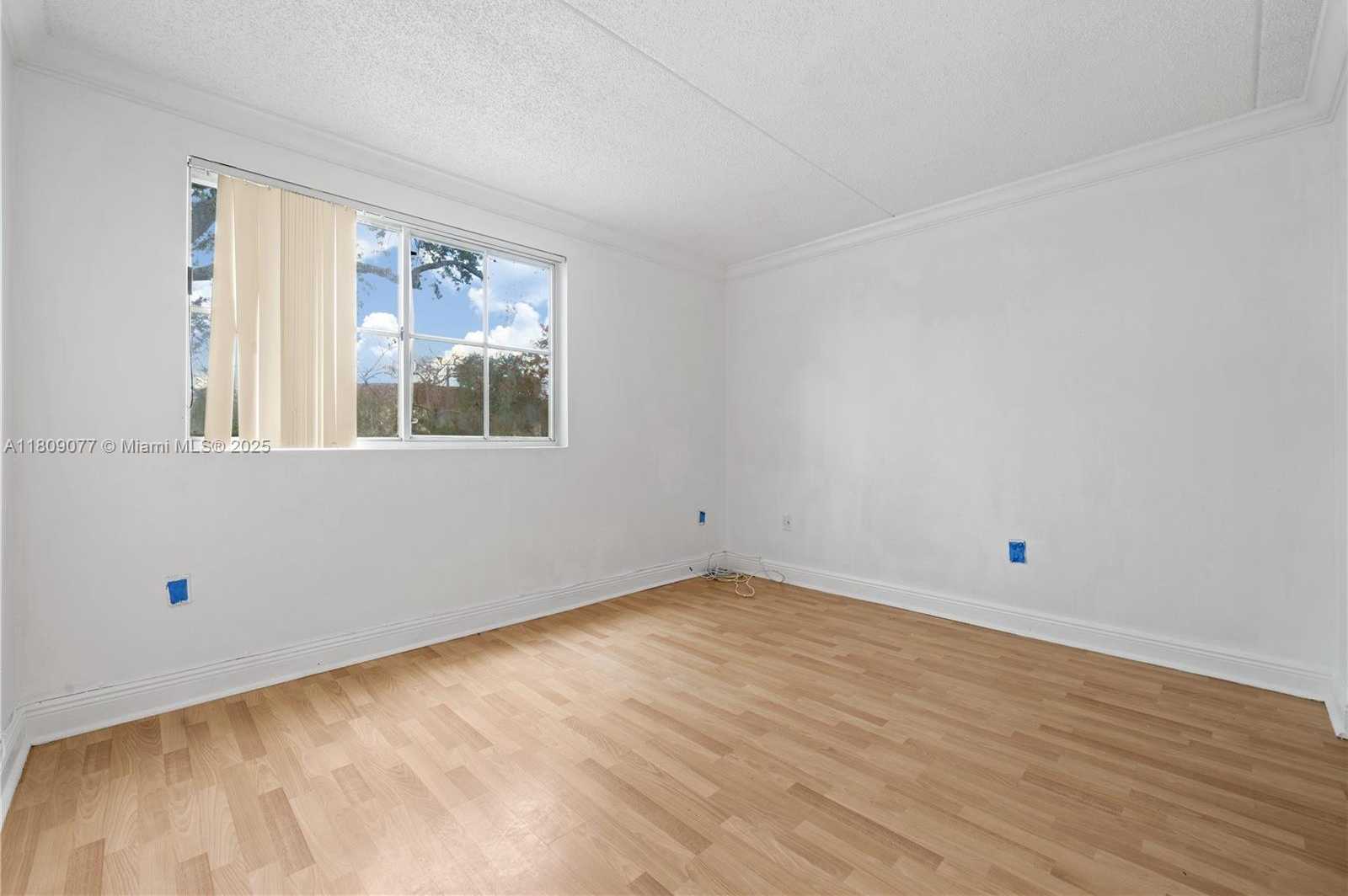 Small Image of 6135 NORTH WEST 186TH ST #202, Hialeah Number 18