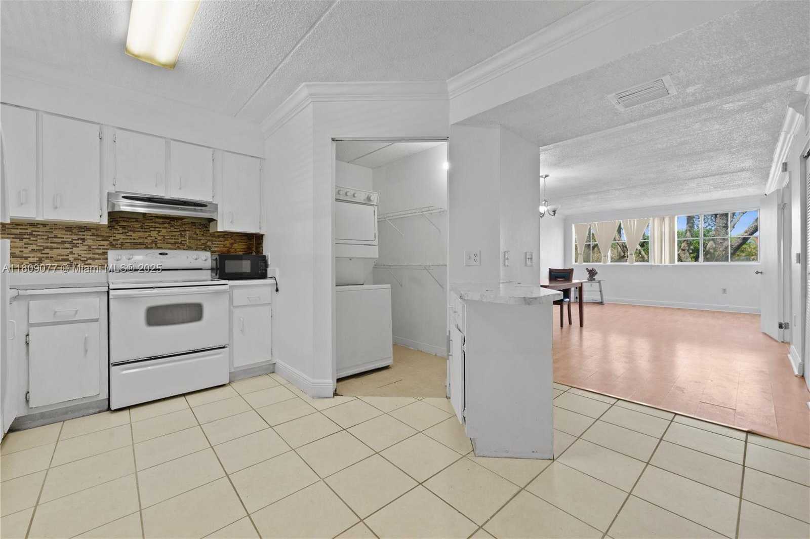 Small Image of 6135 NORTH WEST 186TH ST #202, Hialeah Number 23