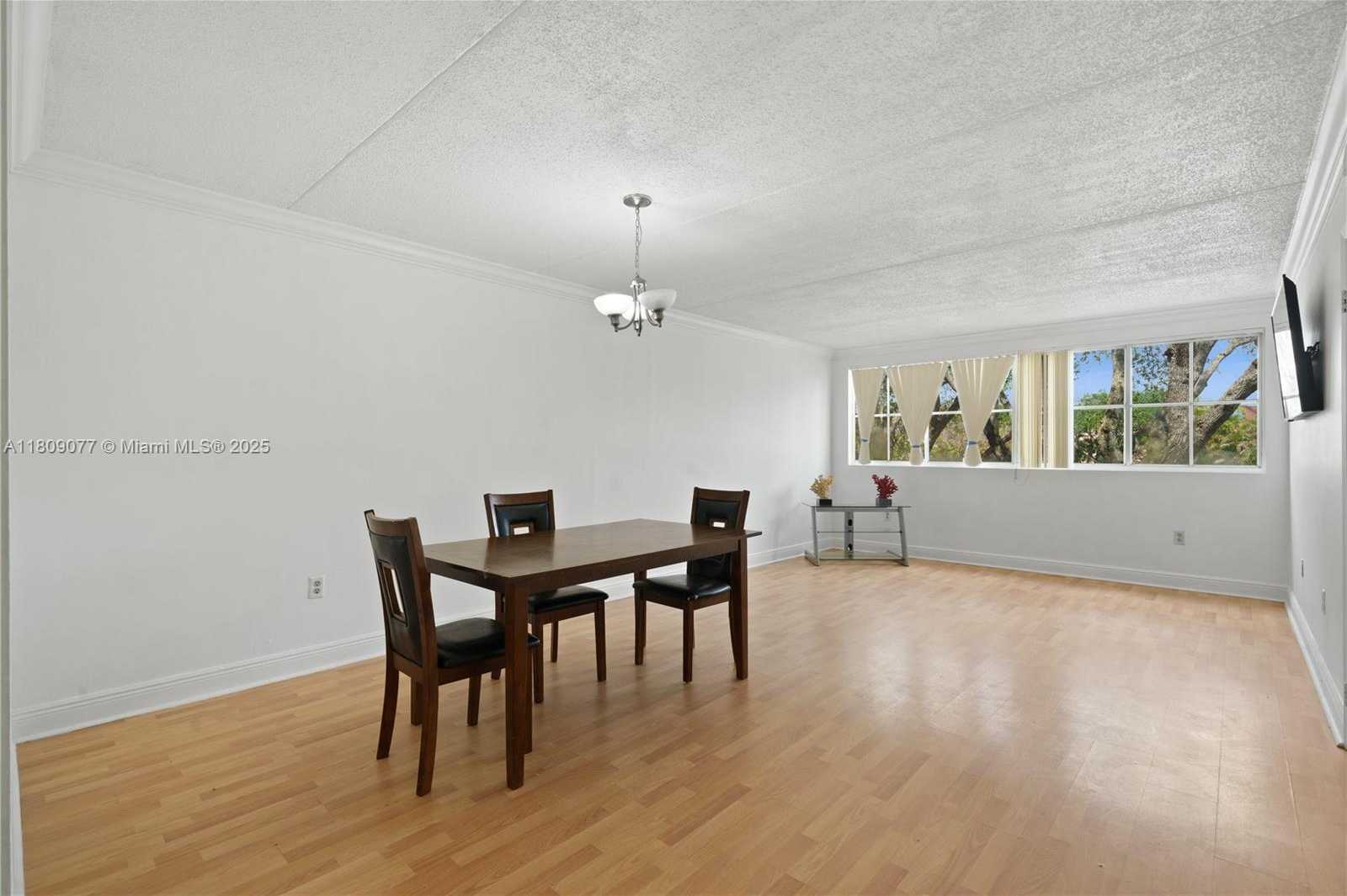 Small Image of 6135 NORTH WEST 186TH ST #202, Hialeah Number 8