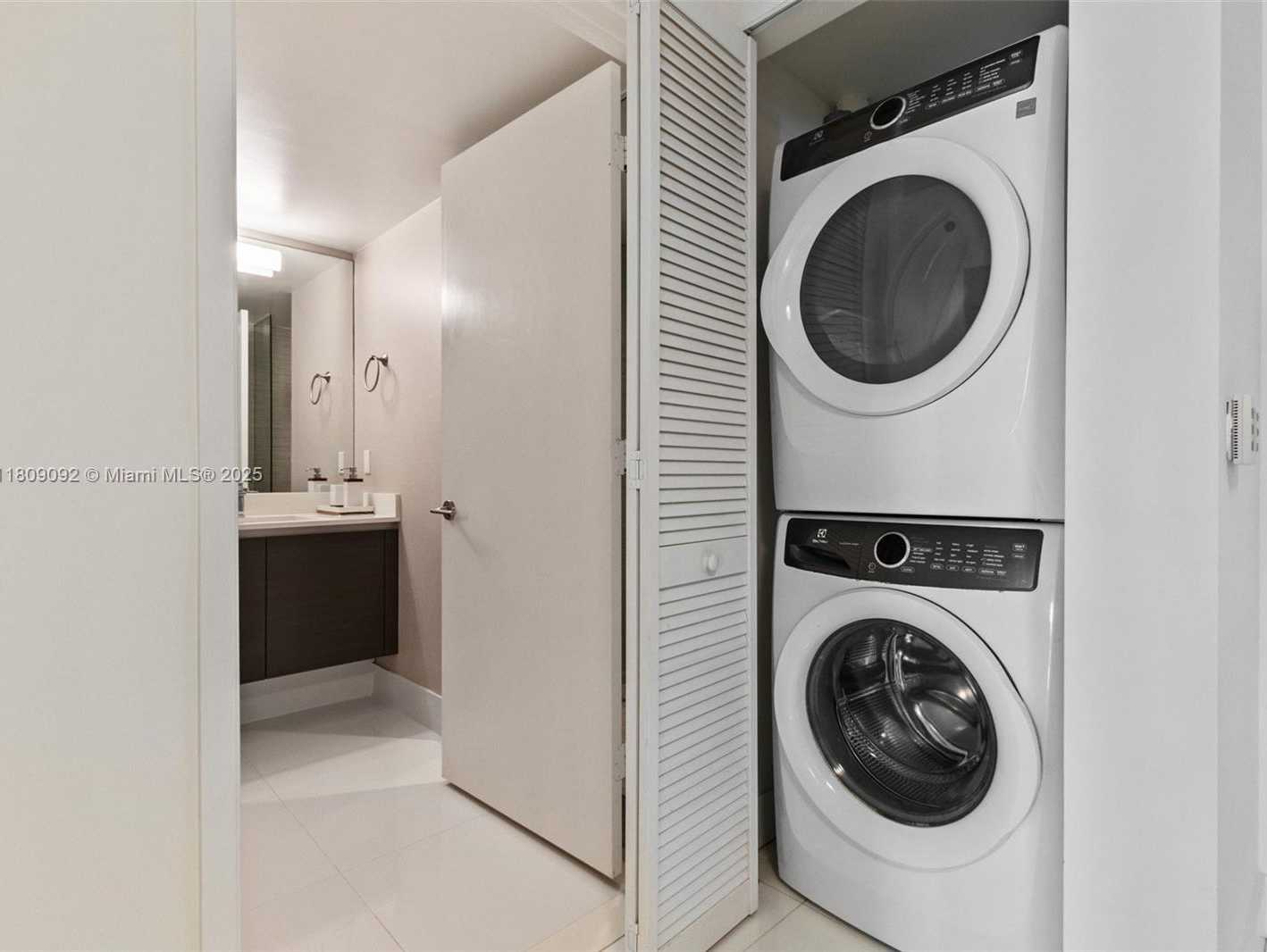 Small Image of 300 SUNNY ISLES BLVD #4-2405, Sunny Isles Beach Number 26