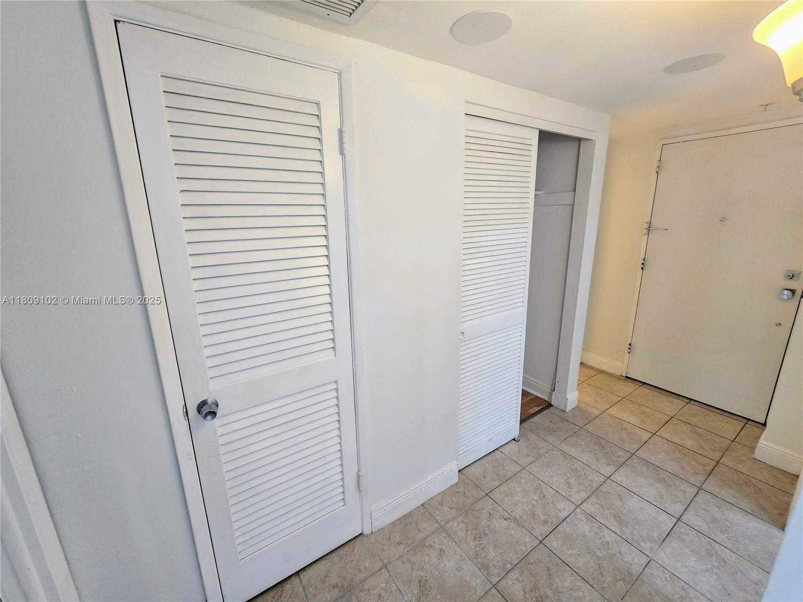 Small Image of 19380 COLLINS AVE #807, Sunny Isles Beach Number 14
