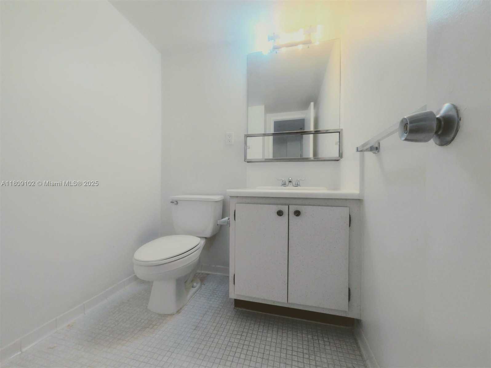 Small Image of 19380 COLLINS AVE #807, Sunny Isles Beach Number 15