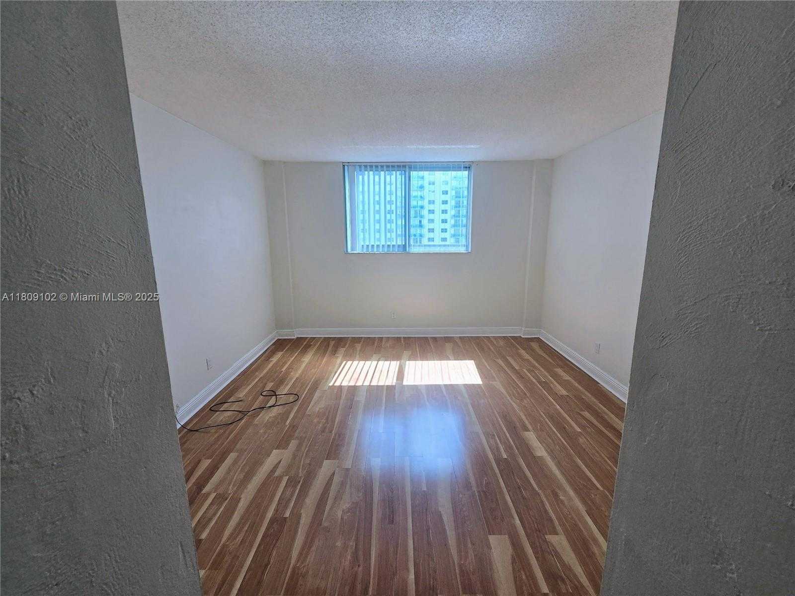 Small Image of 19380 COLLINS AVE #807, Sunny Isles Beach Number 17