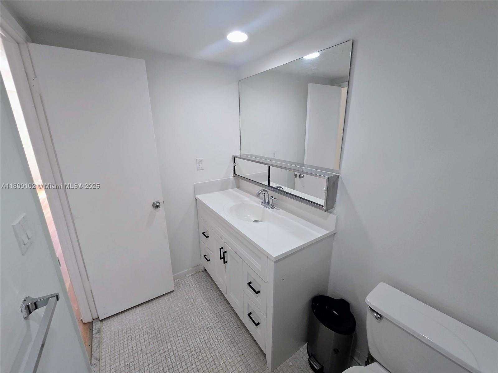 Small Image of 19380 COLLINS AVE #807, Sunny Isles Beach Number 25