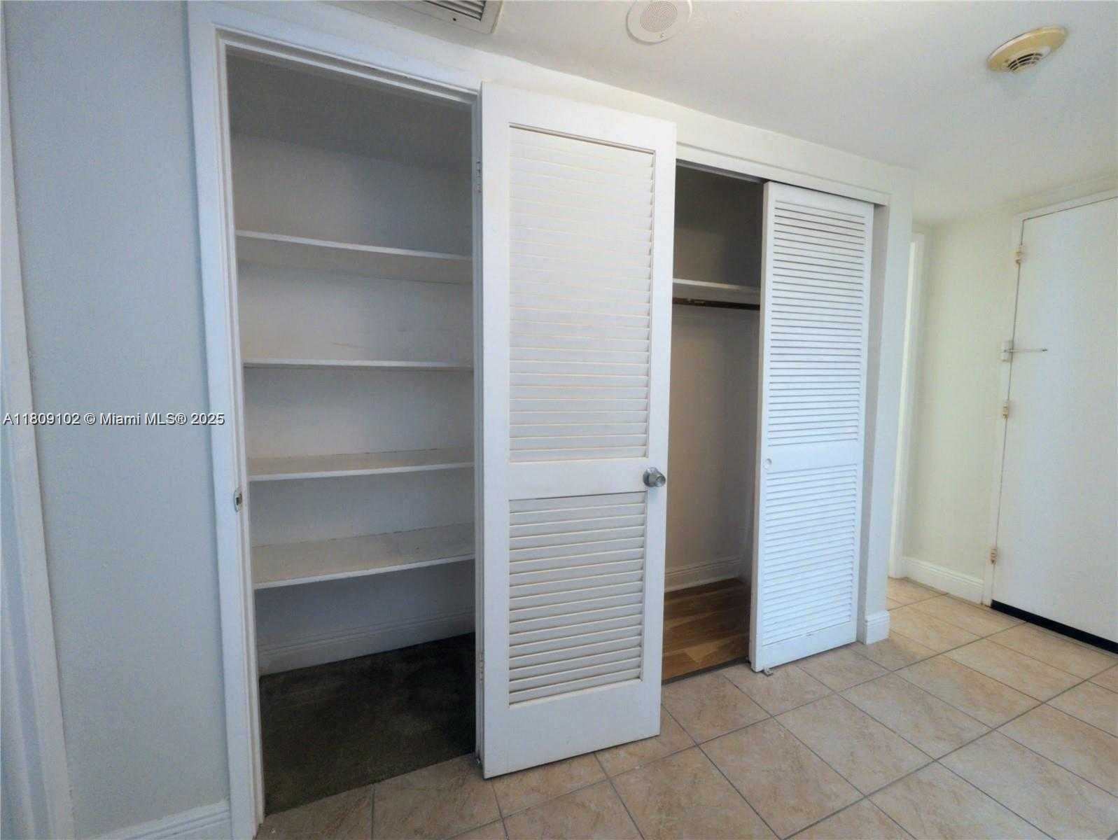 Small Image of 19380 COLLINS #807, Sunny Isles Beach Number 7