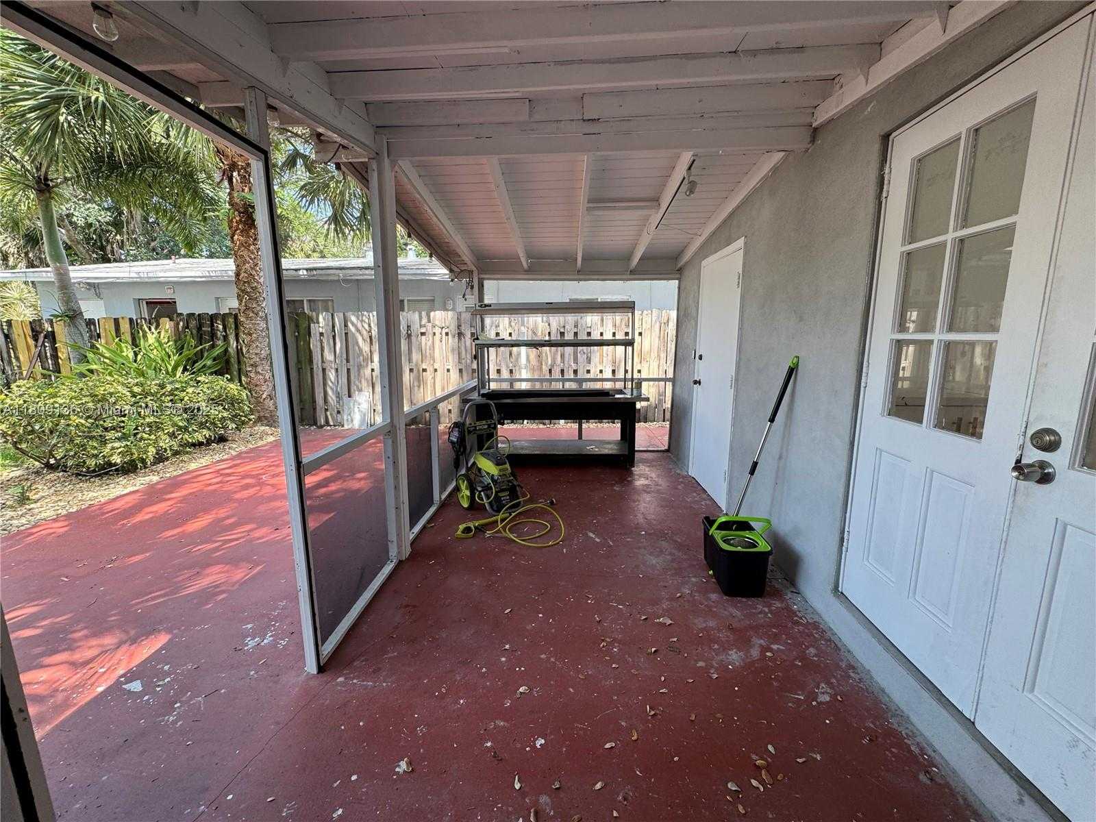 Small Image of 817 SOUTH WEST 4TH CT, Fort Lauderdale Number 15