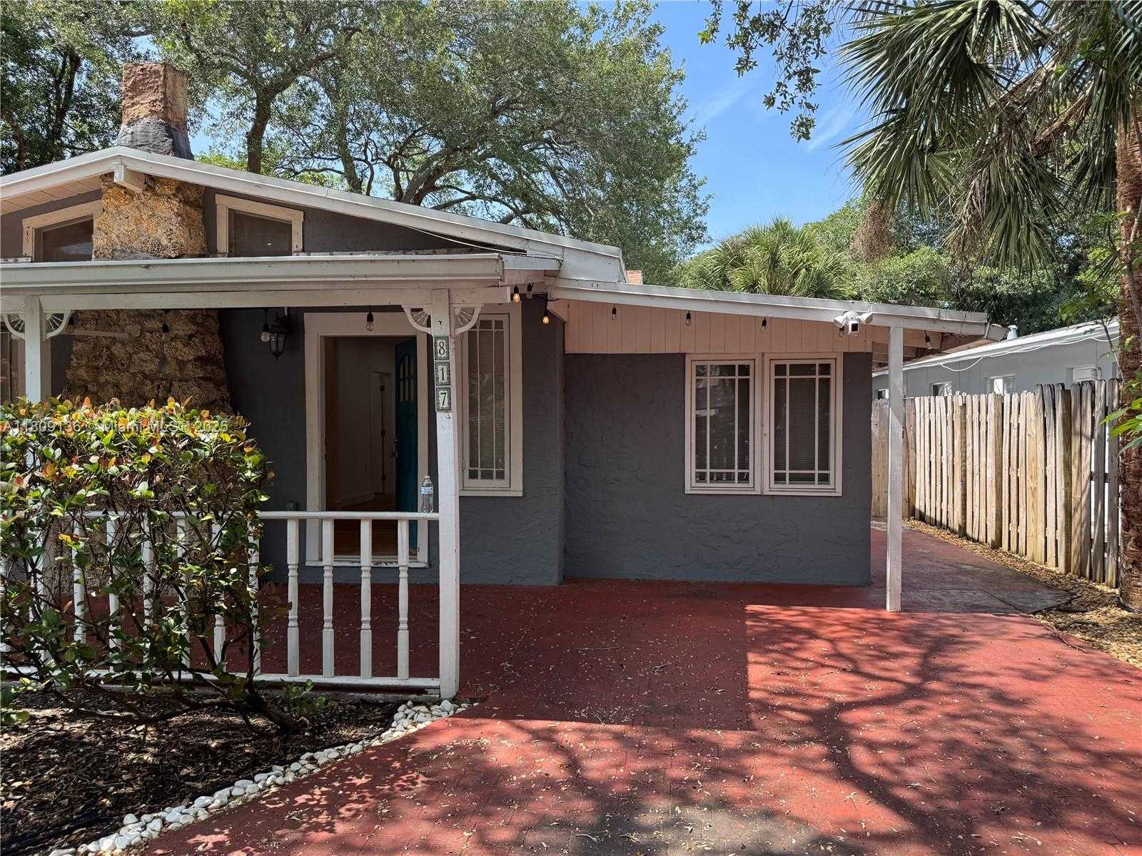 Small Image of 817 SOUTH WEST 4TH CT, Fort Lauderdale Number 2