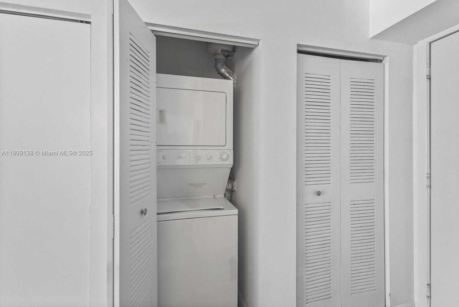 Small Image of 133 NORTH EAST 2ND AVE #1008, Miami Number 13