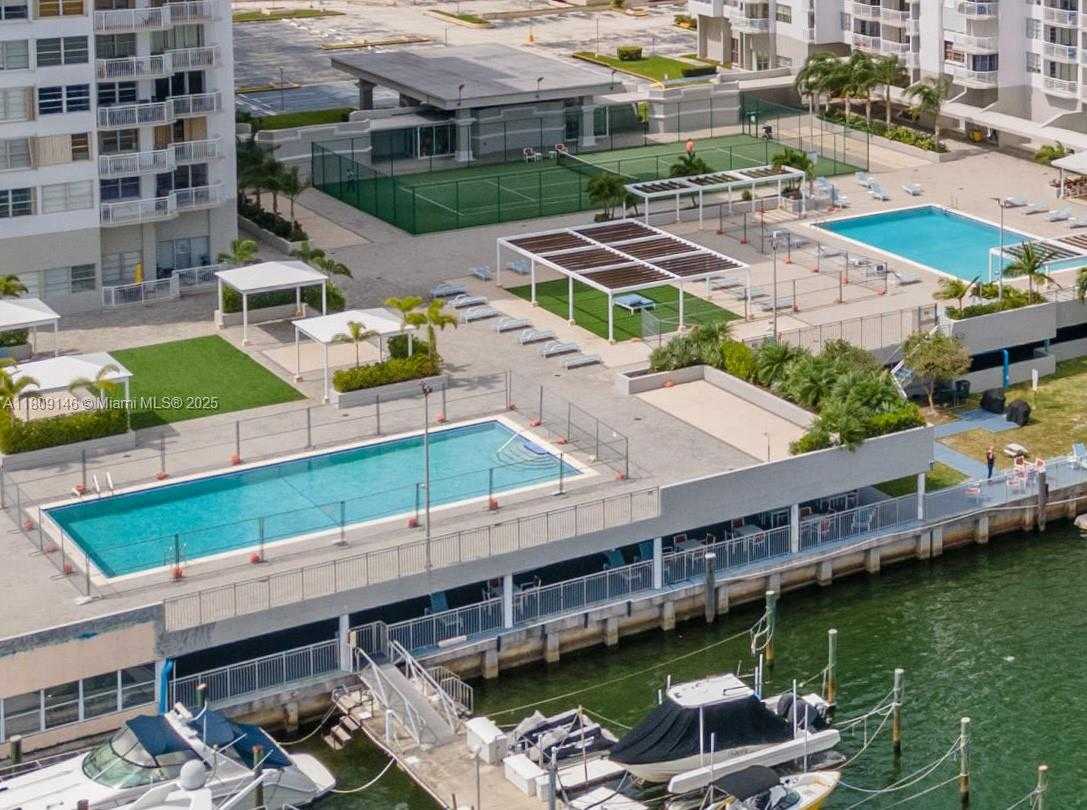 Small Image of 18031 BISCAYNE BLVD #1502, Aventura Number 28