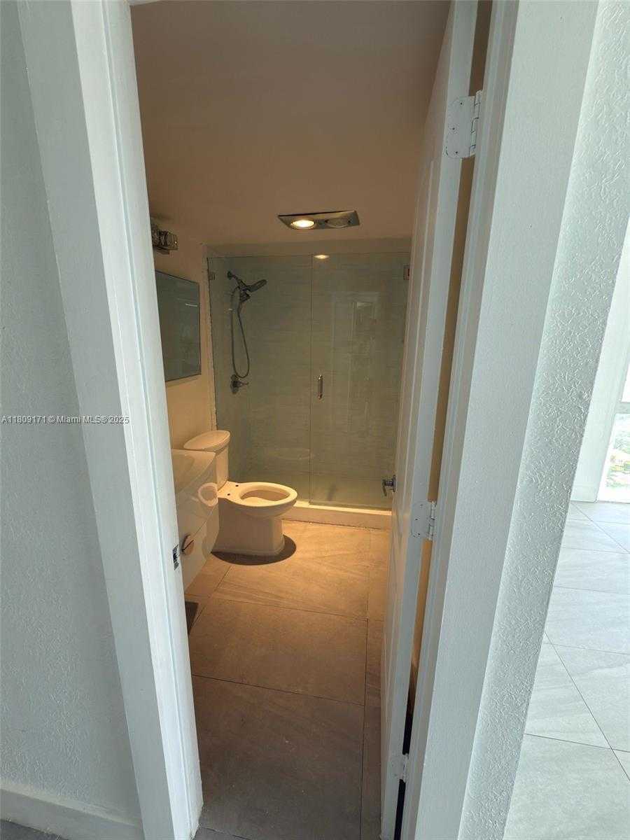 Small Image of 3625 NORTH COUNTRY CLUB DRIVE #2603, Aventura Number 17