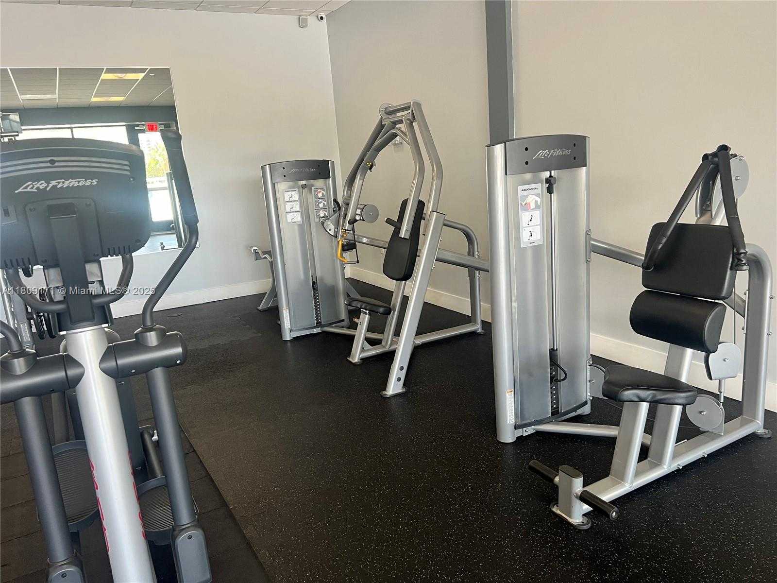 Small Image of 3625 NORTH COUNTRY CLUB DRIVE #2603, Aventura Number 24