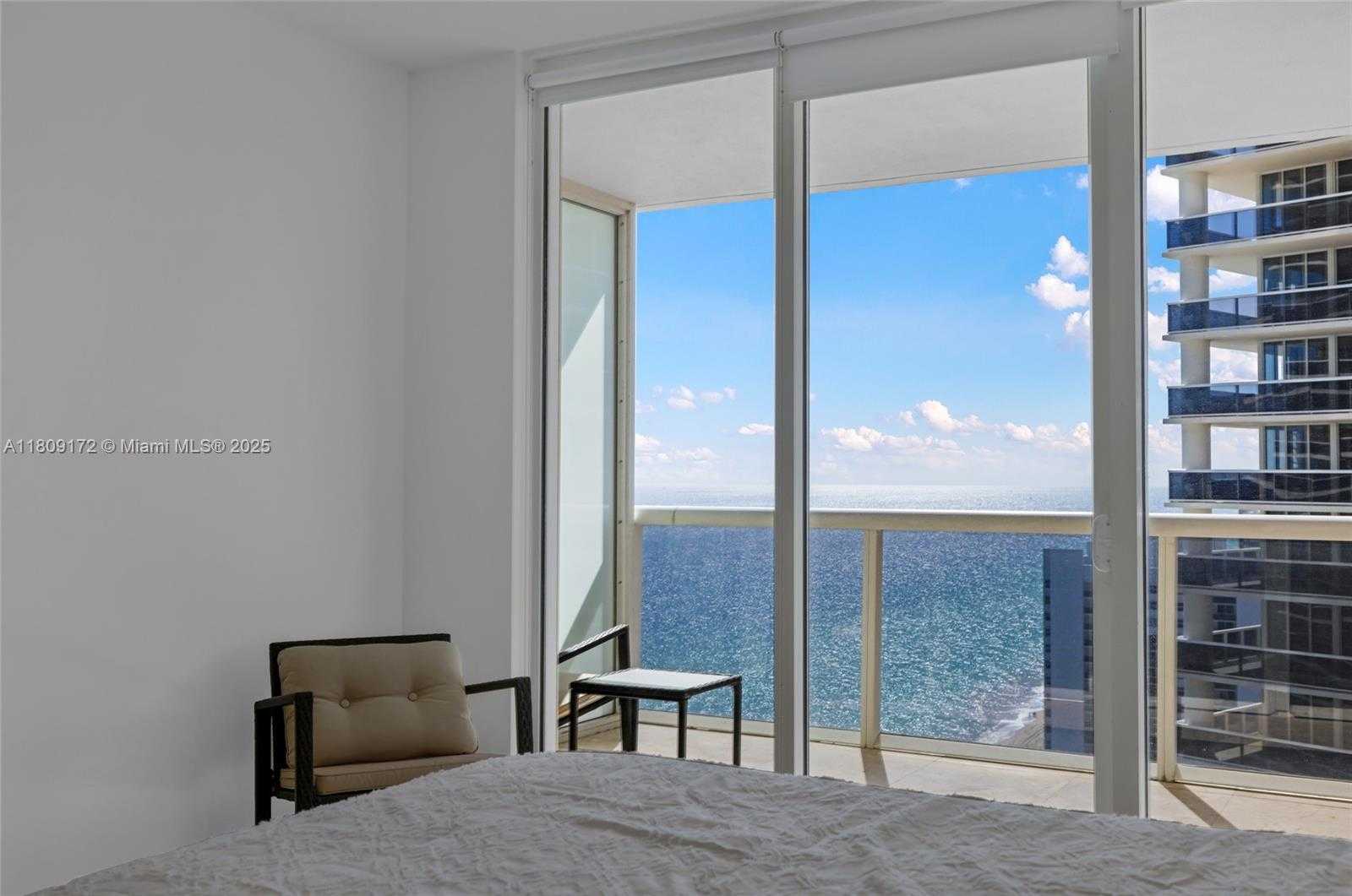 Small Image of 1830 SOUTH OCEAN DR #2806, Hallandale Beach Number 15