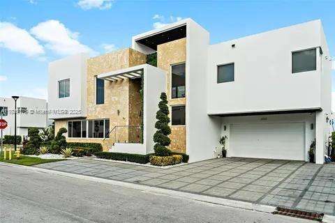 Small Image of 6767 NORTH WEST 103RD PL, Doral Number 3