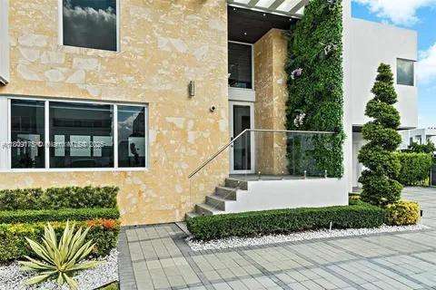 Small Image of 6767 NORTH WEST 103RD PL, Doral Number 5