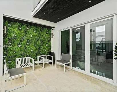 Small Image of 6767 NORTH WEST 103RD PL, Doral Number 7