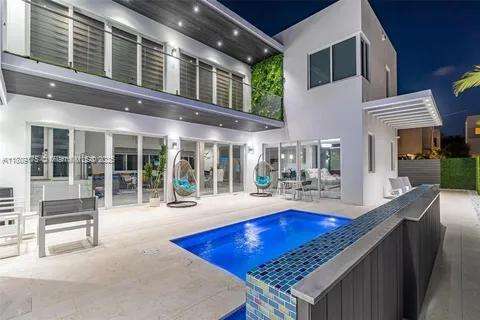 Small Image of 6767 NORTH WEST 103RD PL, Doral Number 8