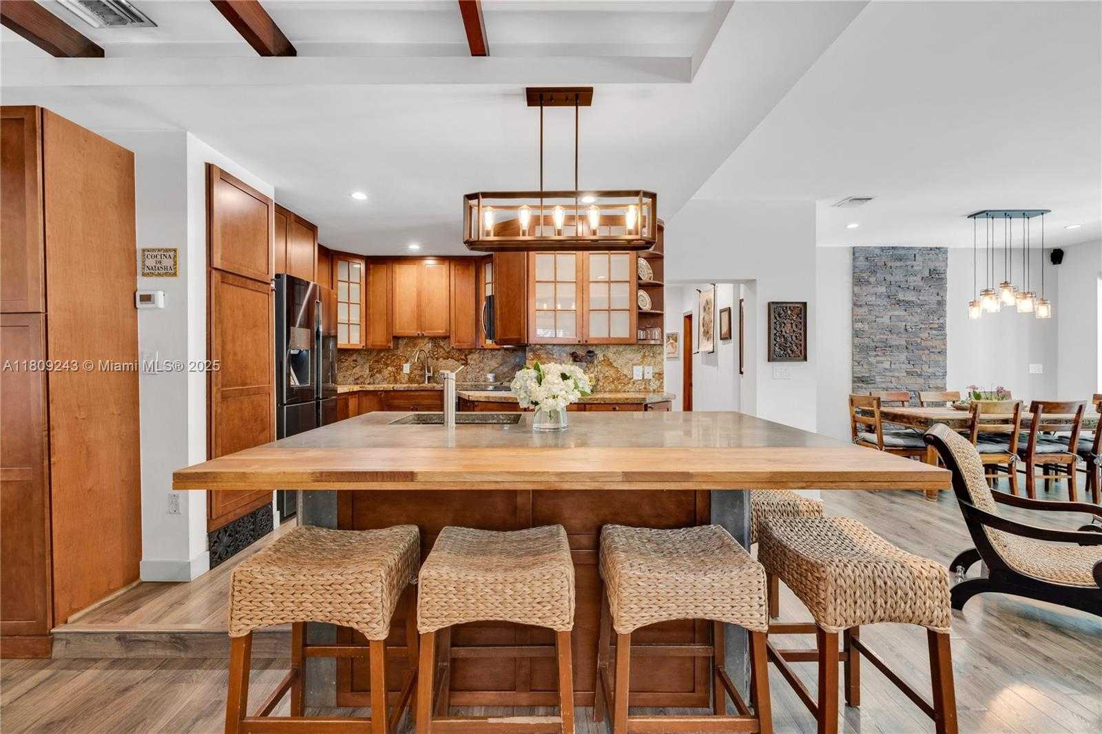 Small Image of 6870 SOUTH WEST 77TH TER, South Miami Number 22