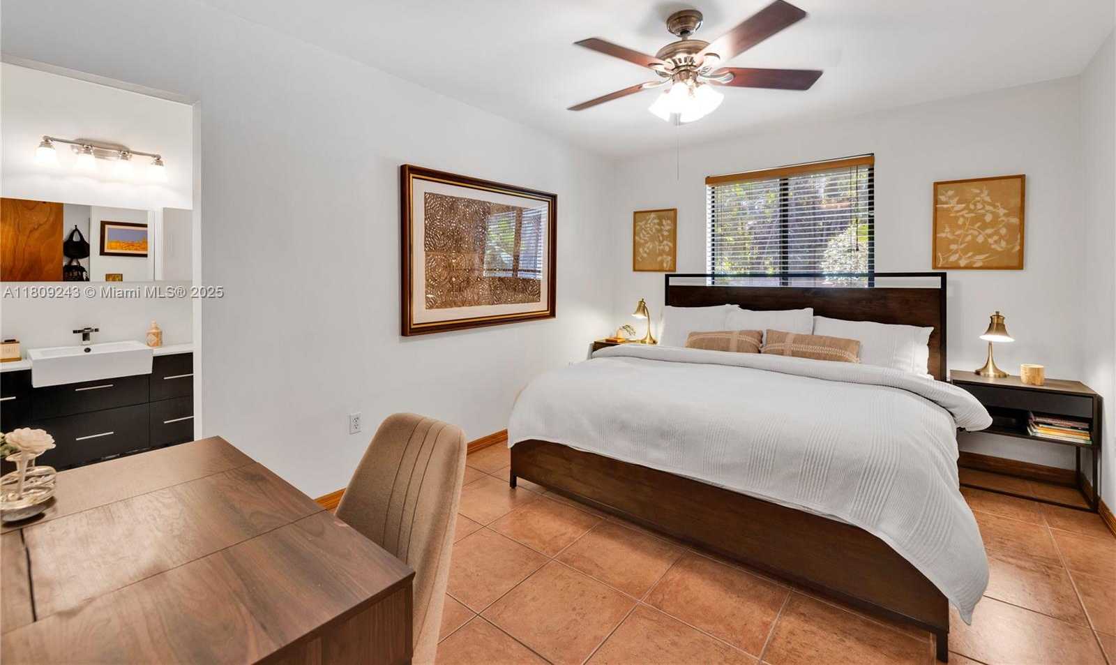 Small Image of 6870 SOUTH WEST 77TH TER, South Miami Number 35