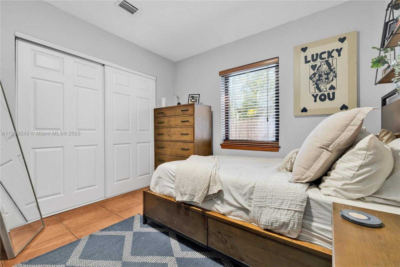 Small Image of 6870 SOUTH WEST 77TH TER, South Miami Number 40