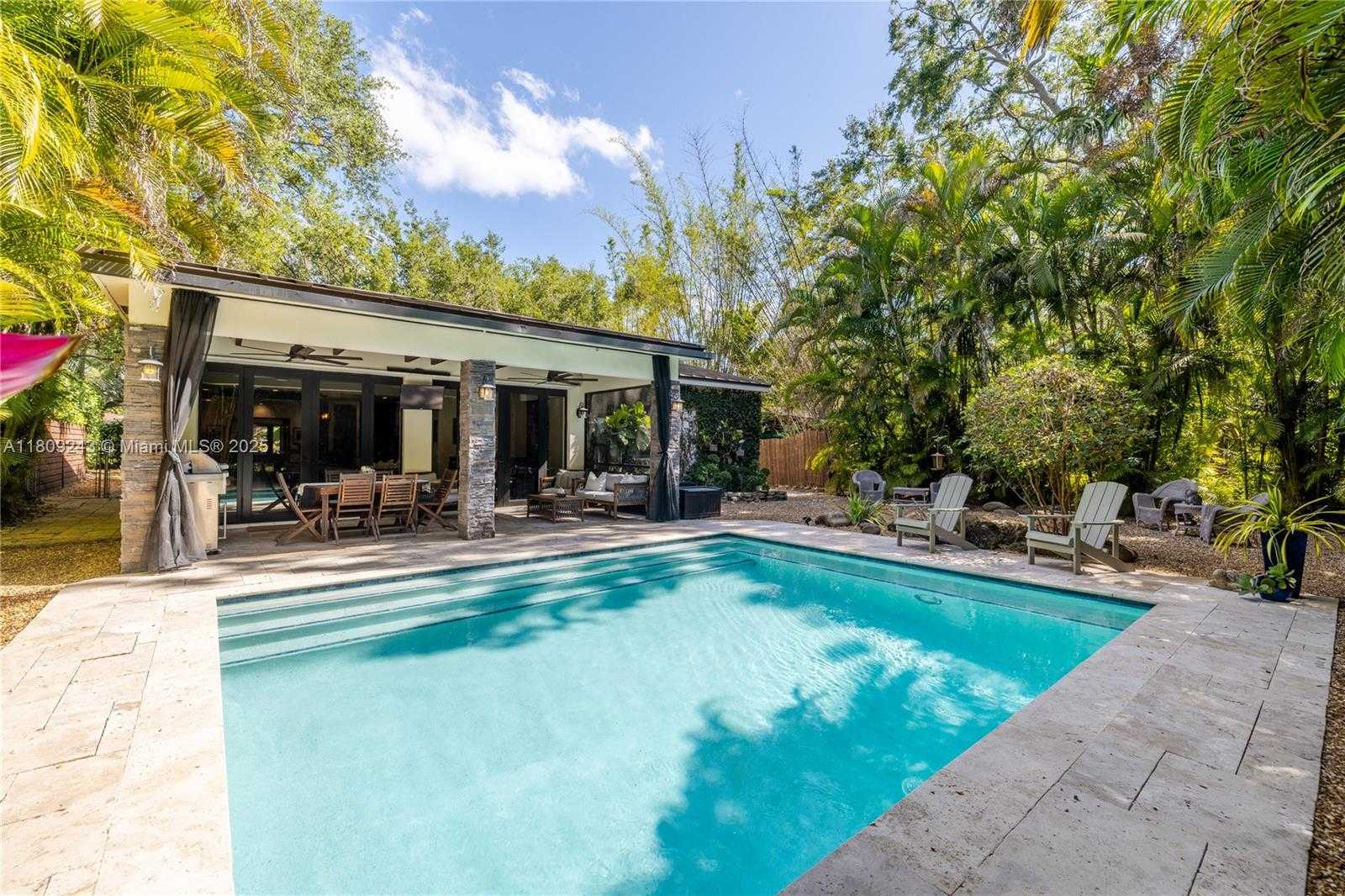 Small Image of 6870 SOUTH WEST 77TH TER, South Miami Number 47