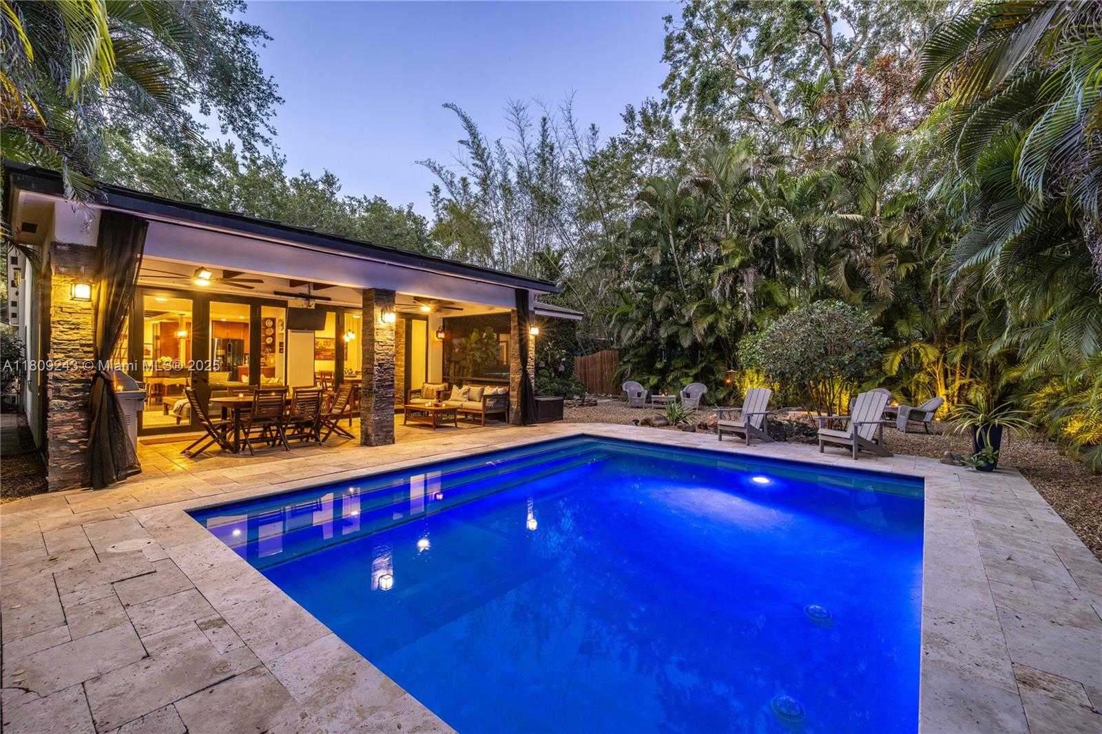 Small Image of 6870 SOUTH WEST 77TH TER, South Miami Number 48