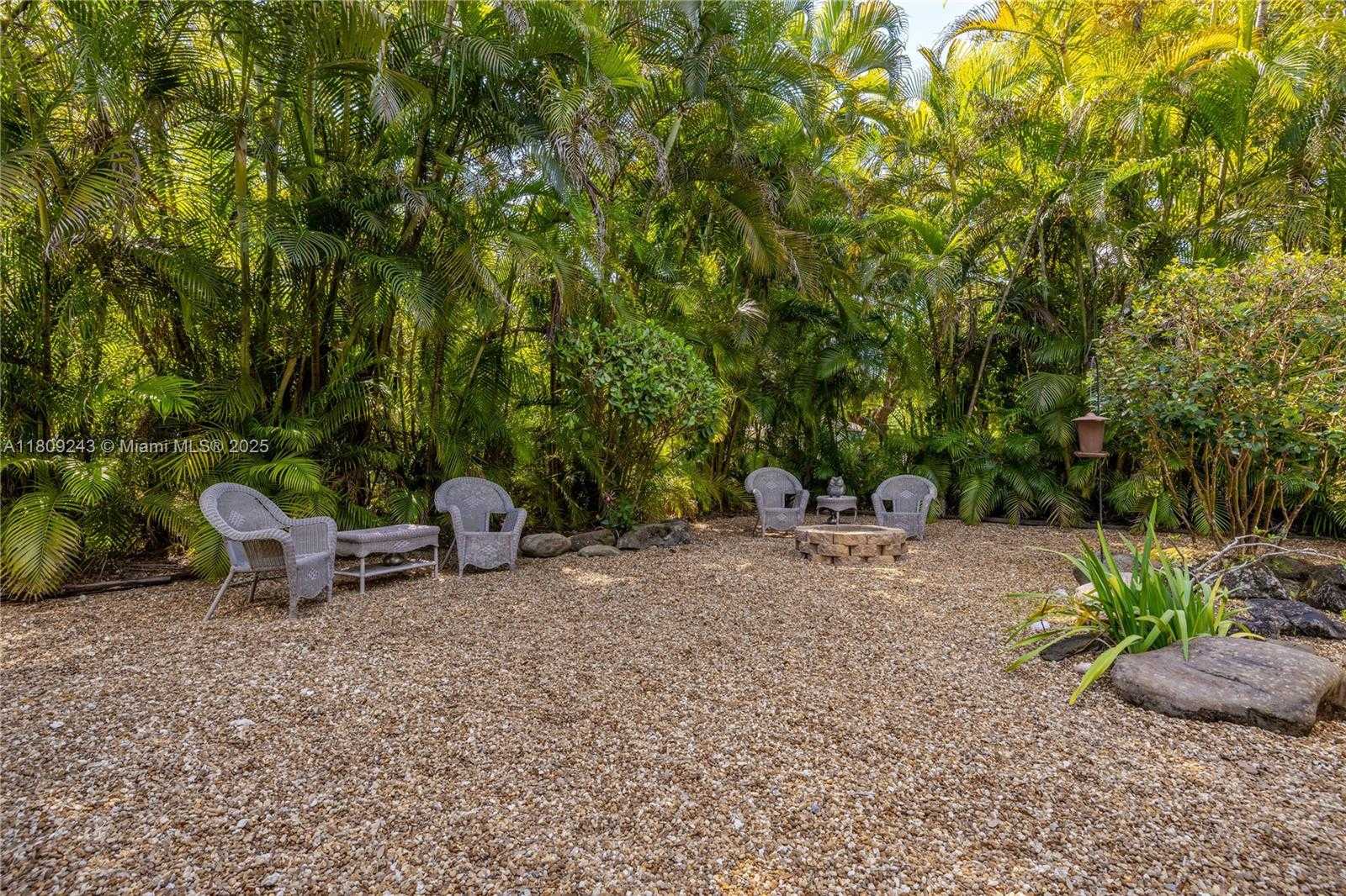 Small Image of 6870 SOUTH WEST 77TH TER, South Miami Number 57