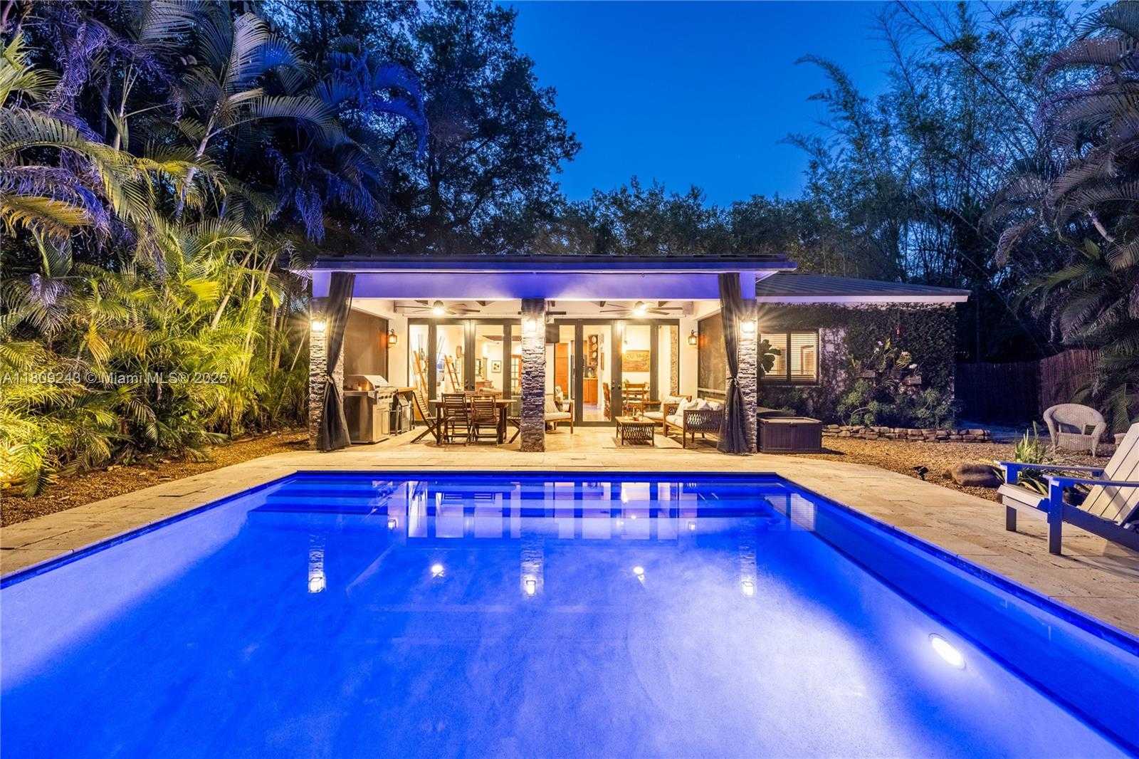 Small Image of 6870 SOUTH WEST 77TH TER, South Miami Number 67