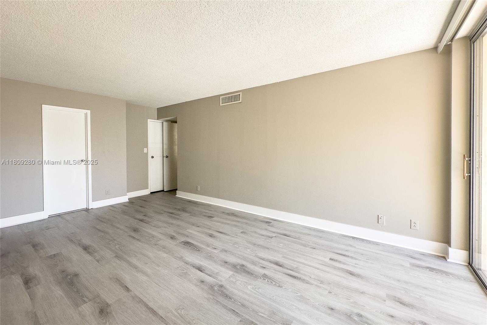 Small Image of 601 THREE ISLANDS BLVD #317, Hallandale Beach Number 5