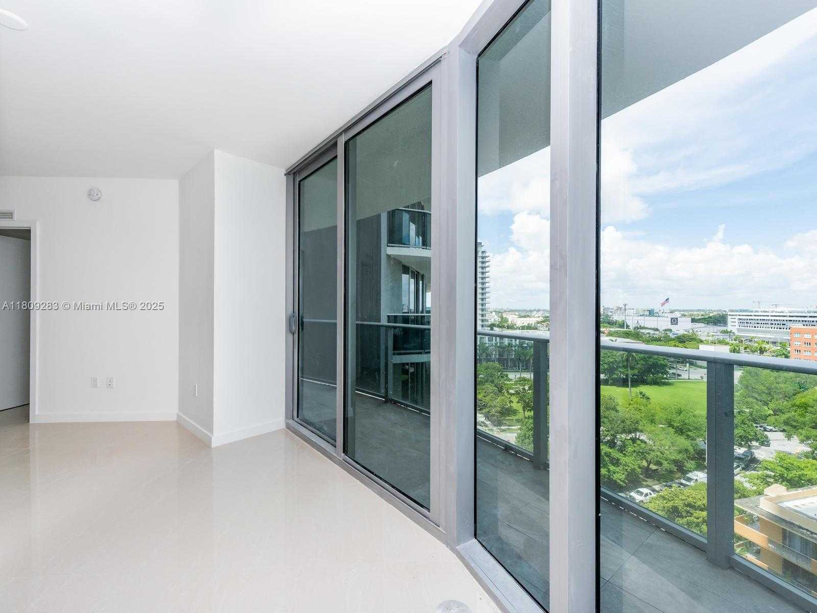 Small Image of 488 NORTH EAST 18TH ST #1001, Miami Number 17