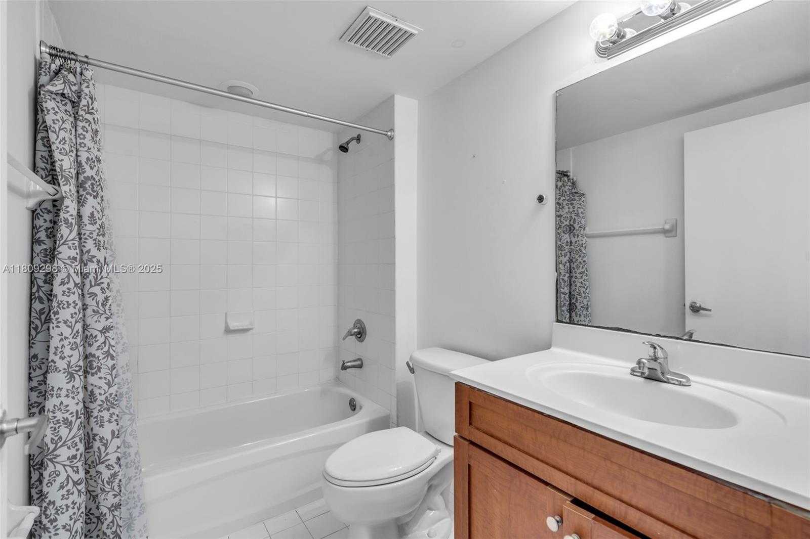 Small Image of 36 NORTH WEST 6TH AVE #402, Miami Number 14