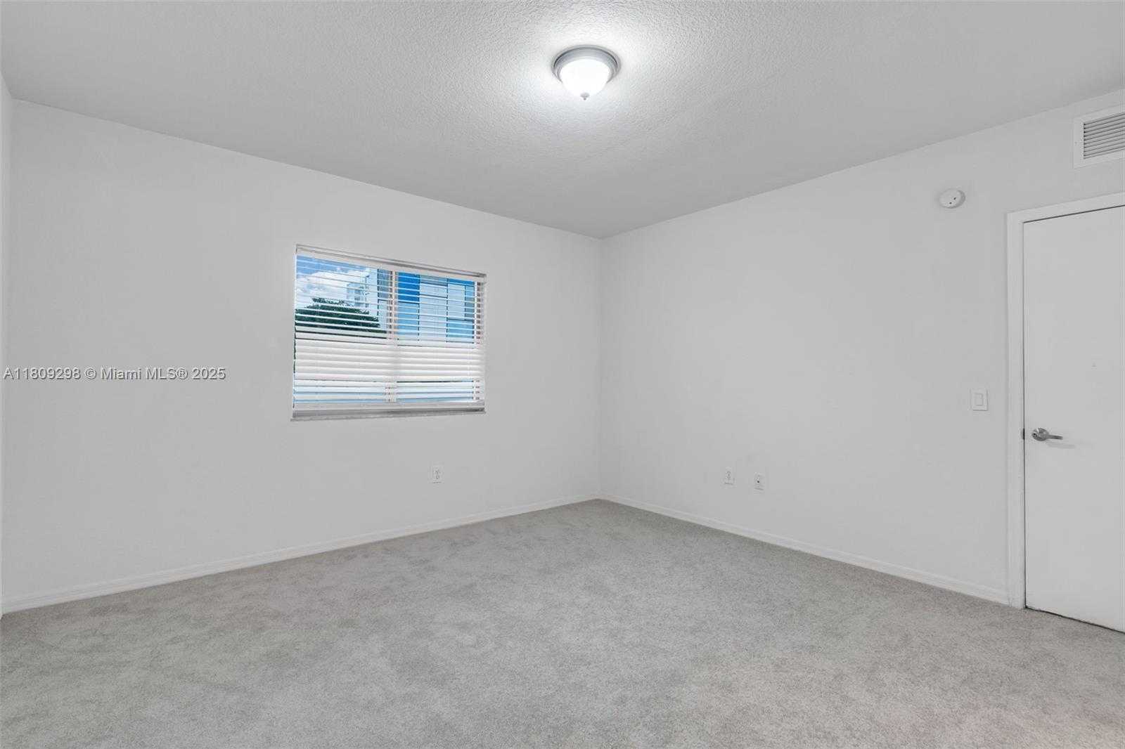 Small Image of 36 NORTH WEST 6TH AVE #402, Miami Number 18