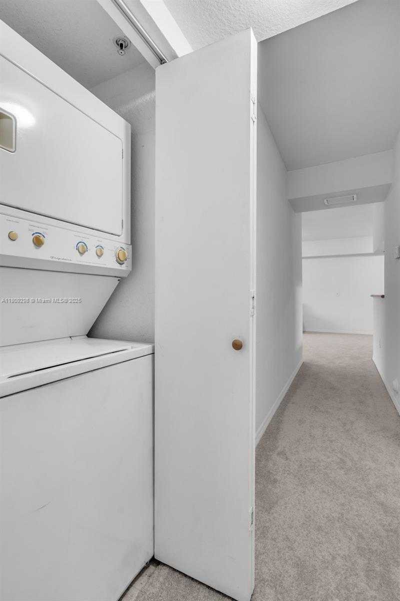 Small Image of 36 NORTH WEST 6TH AVE #402, Miami Number 20