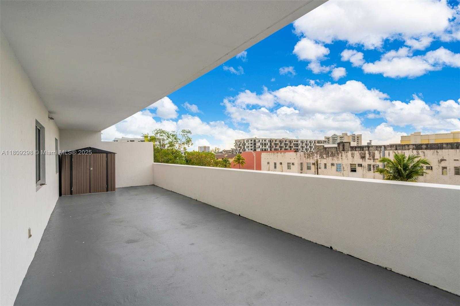 Small Image of 36 NORTH WEST 6TH AVE #402, Miami Number 22