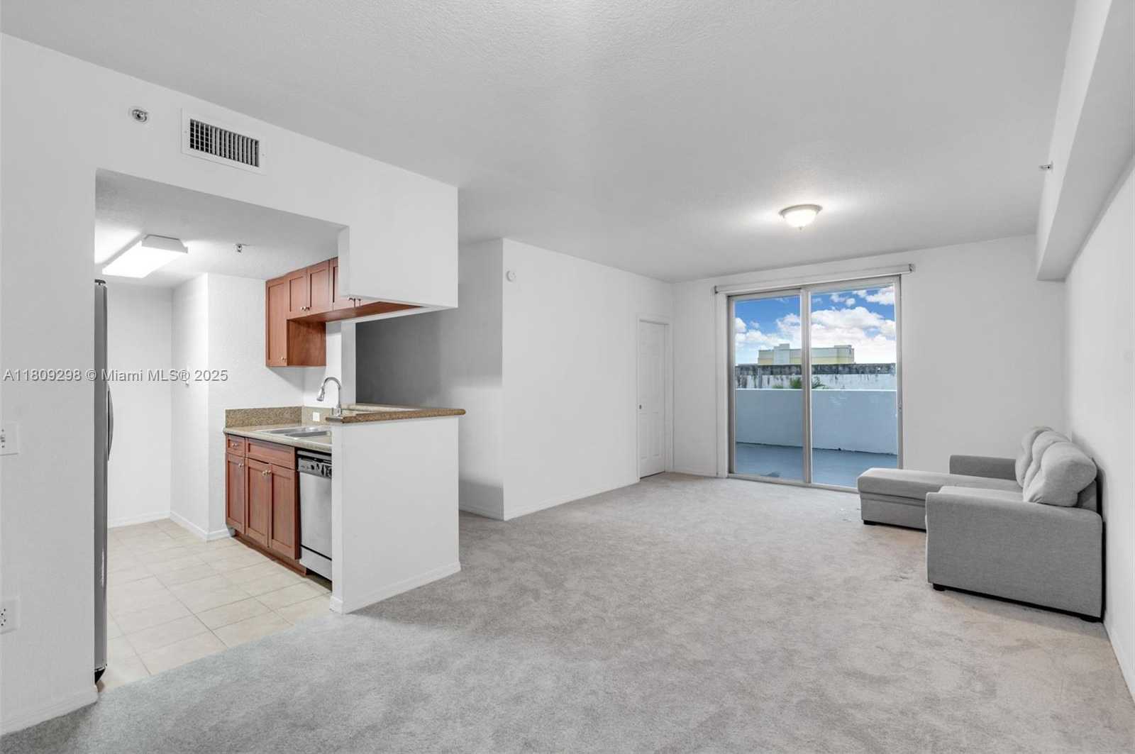 Small Image of 36 NORTH WEST 6TH AVE #402, Miami Number 5