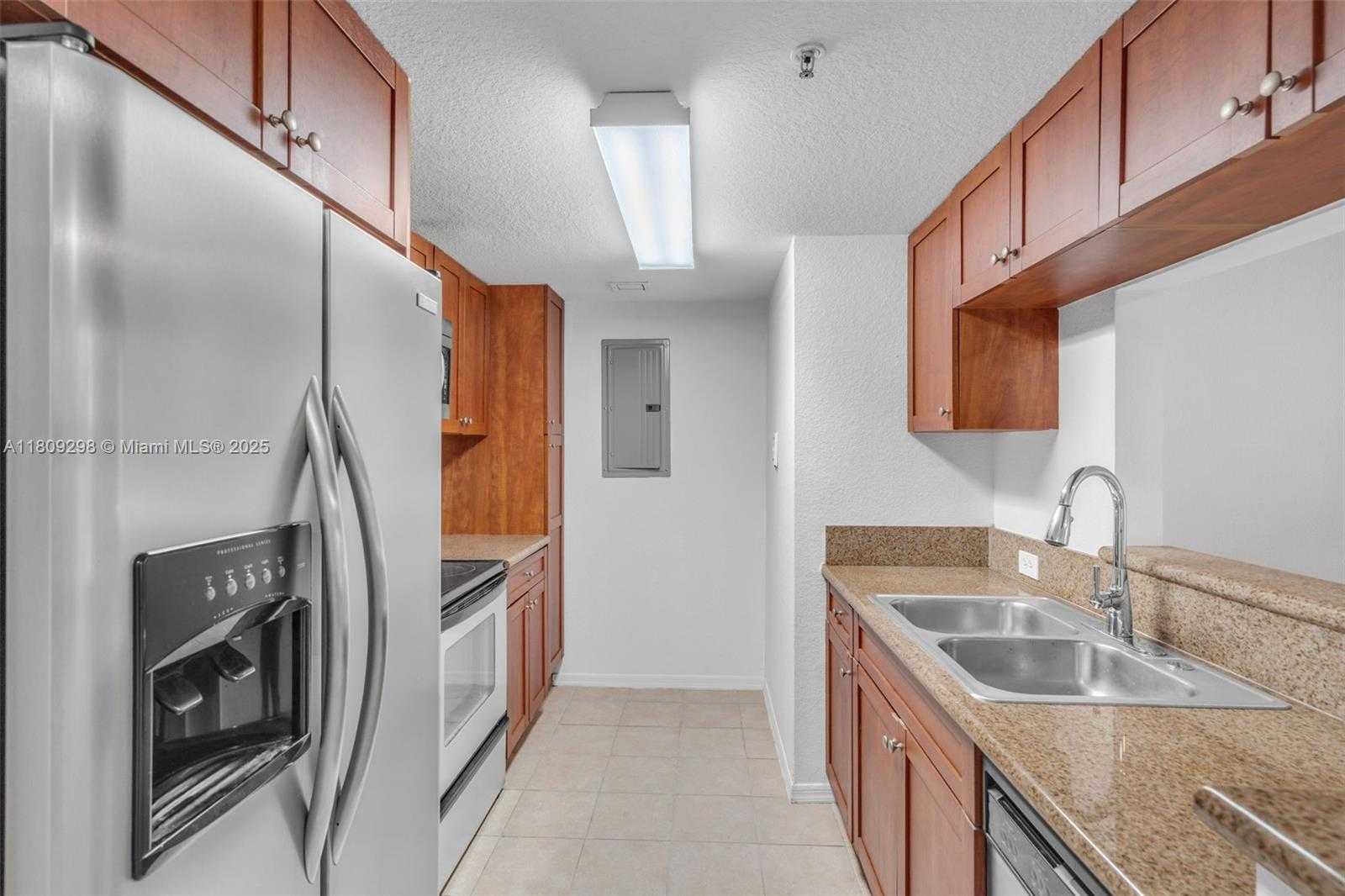 Small Image of 36 NORTH WEST 6TH AVE #402, Miami Number 7