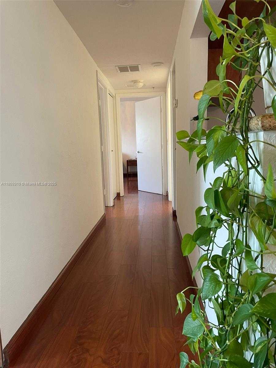 Small Image of 36 NORTH WEST 6TH AVE #508, Miami Number 13