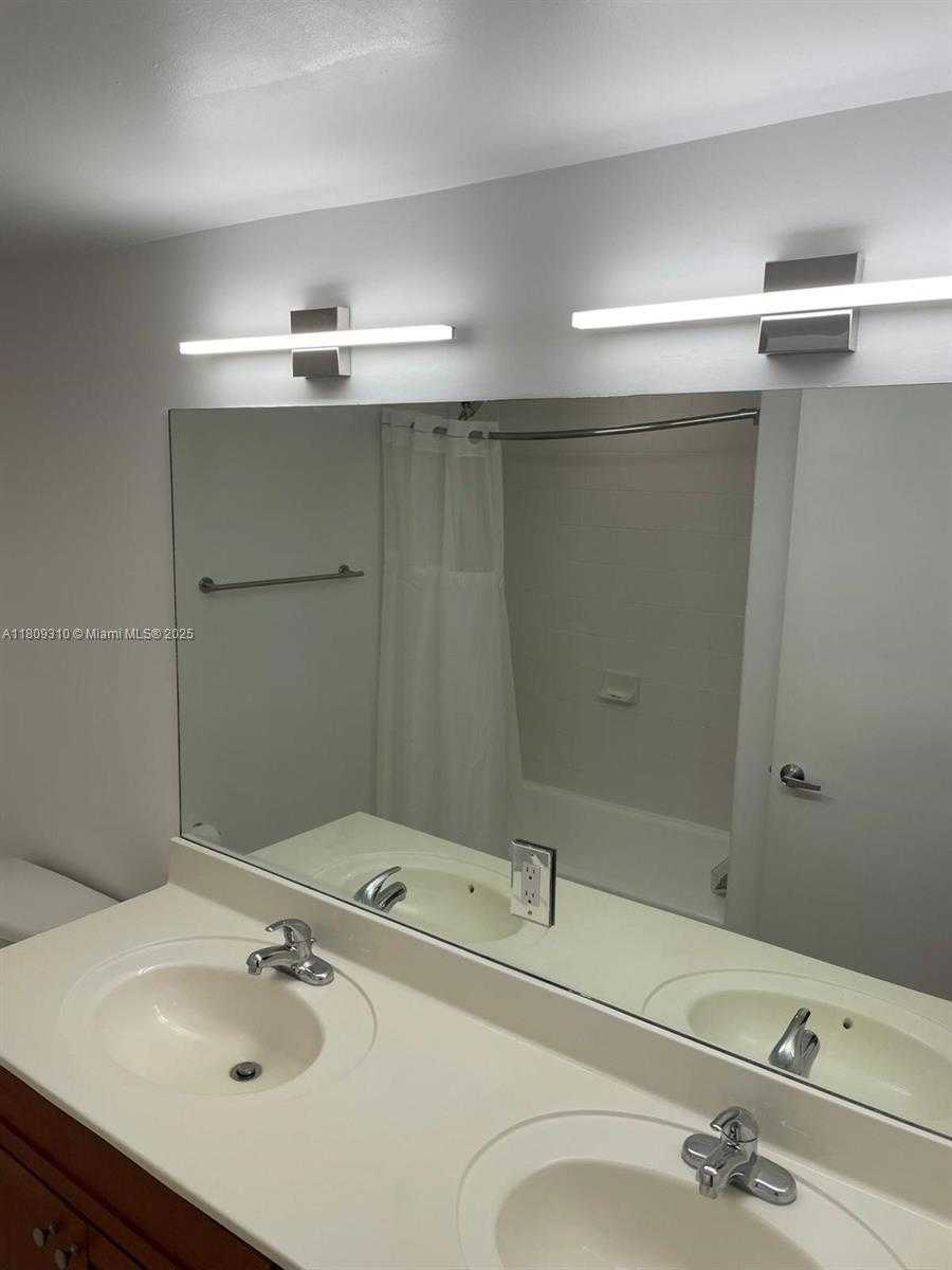 Small Image of 36 NORTH WEST 6TH AVE #508, Miami Number 21