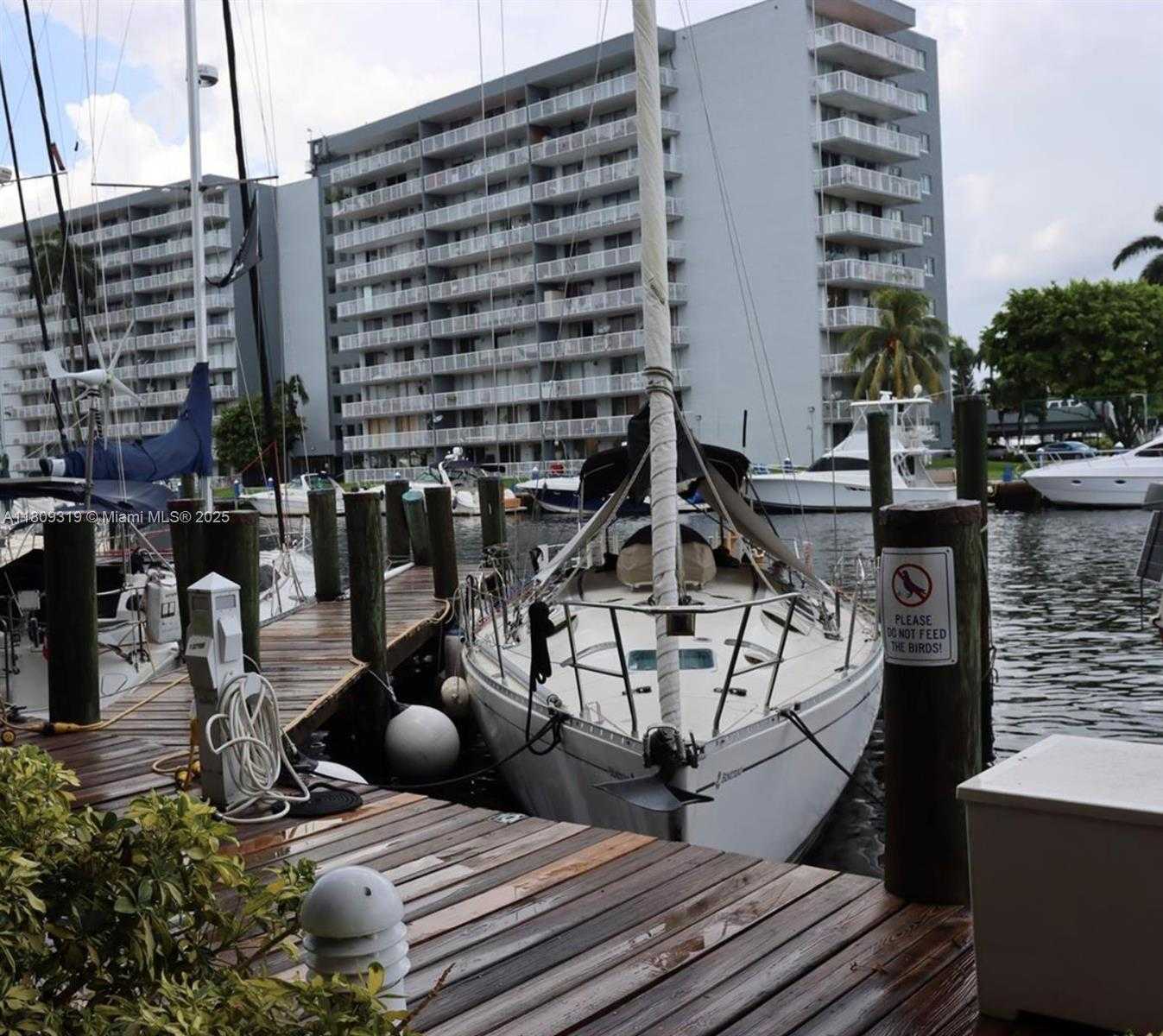 Small Image of 2415 NORTH WEST 16TH ST RD #405, Miami Number 23
