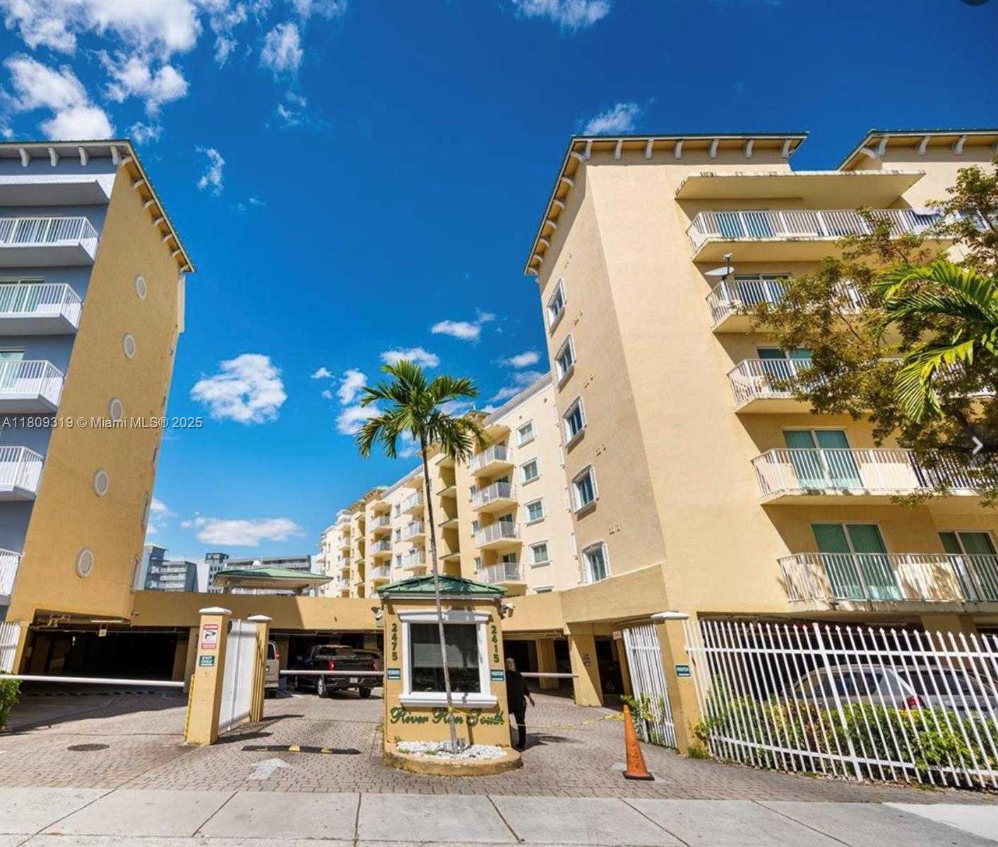 Small Image of 2415 NORTH WEST 16TH ST RD #405, Miami Number 4