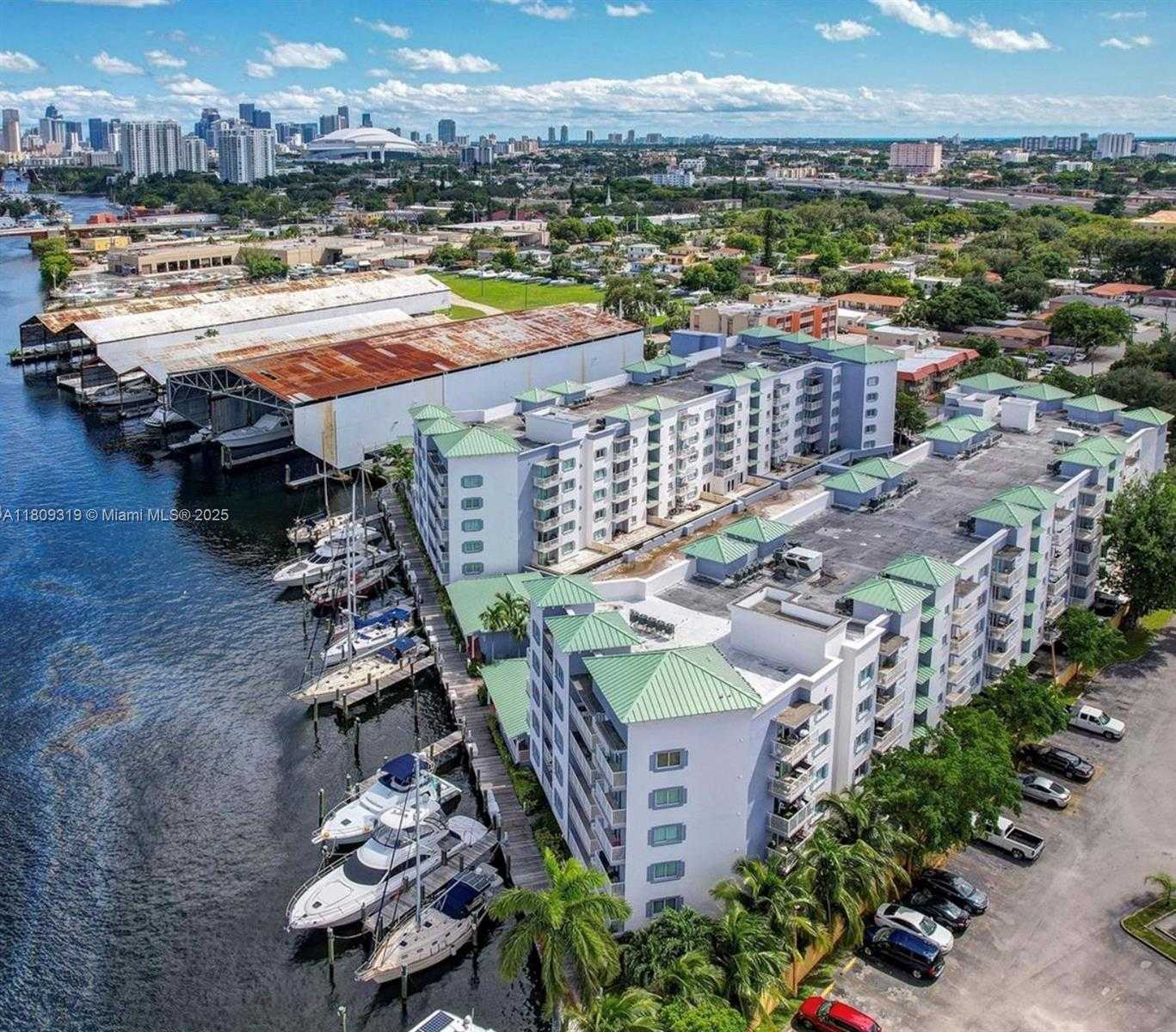 Small Image of 2415 NORTH WEST 16TH ST RD #405, Miami Number 41
