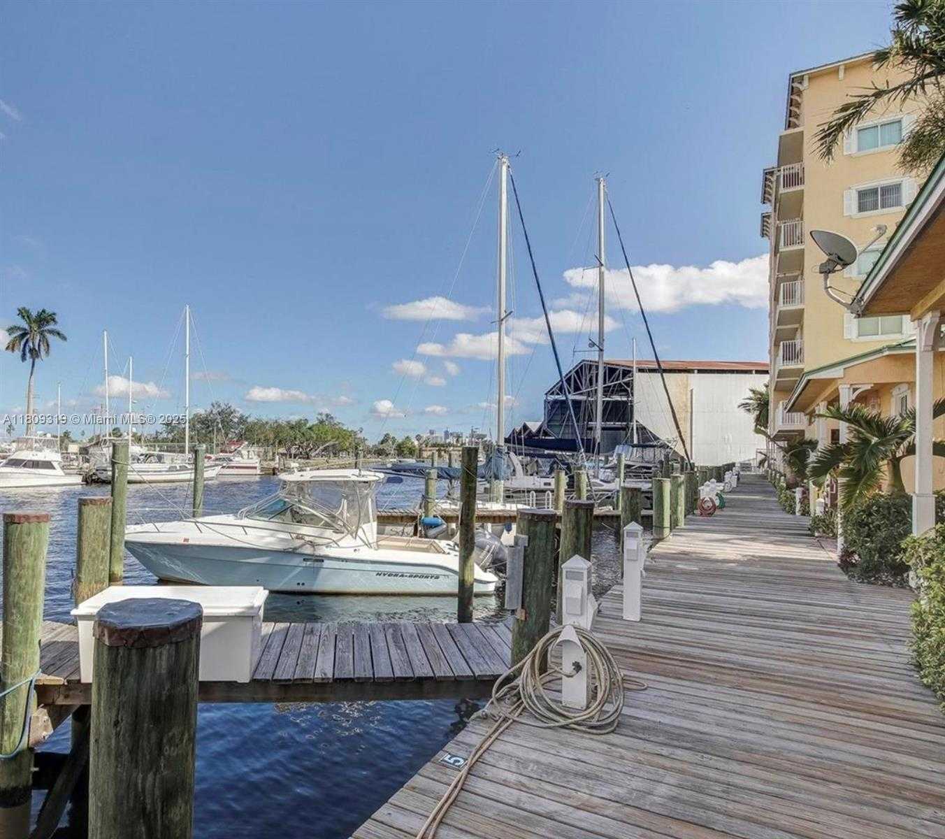 Small Image of 2415 NORTH WEST 16TH ST RD #405, Miami Number 5